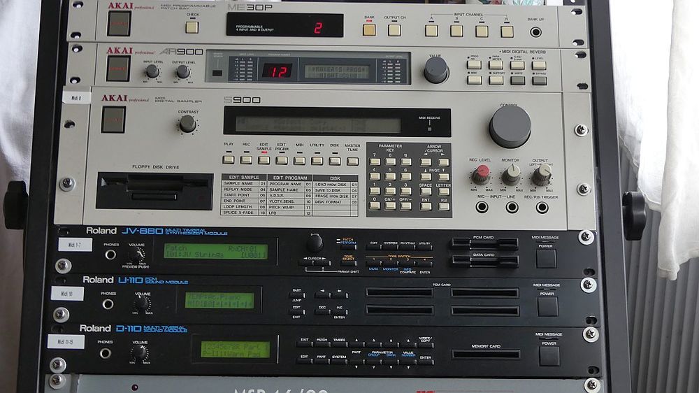 Expandeurs MIDI Roland D110 U110 U220 JV880 et Akai S900, AR Instruments de musique