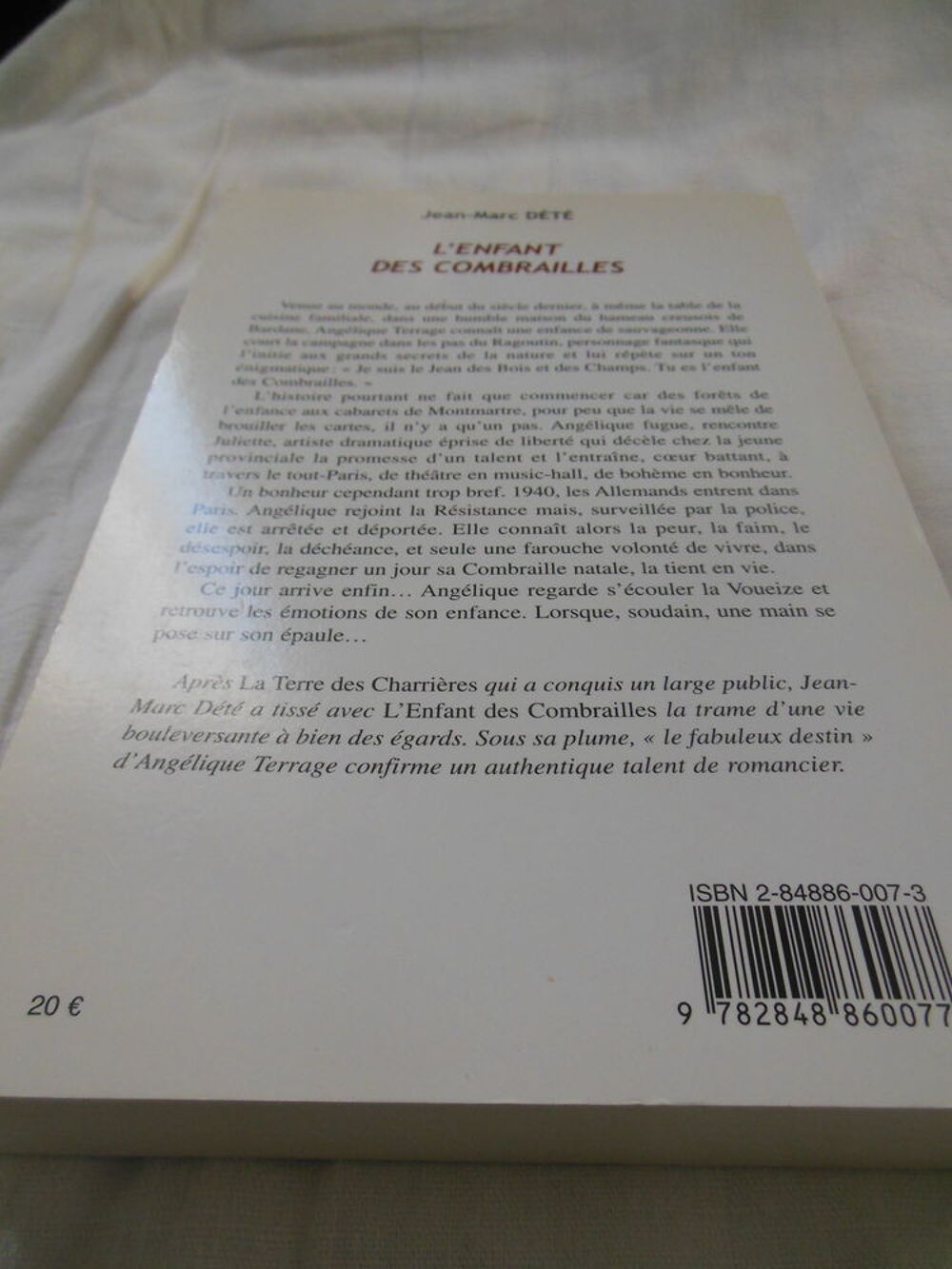  Jean-Marc D&eacute;r&eacute; - L'ENFANT DES COMBRAILLES Roman Livres et BD