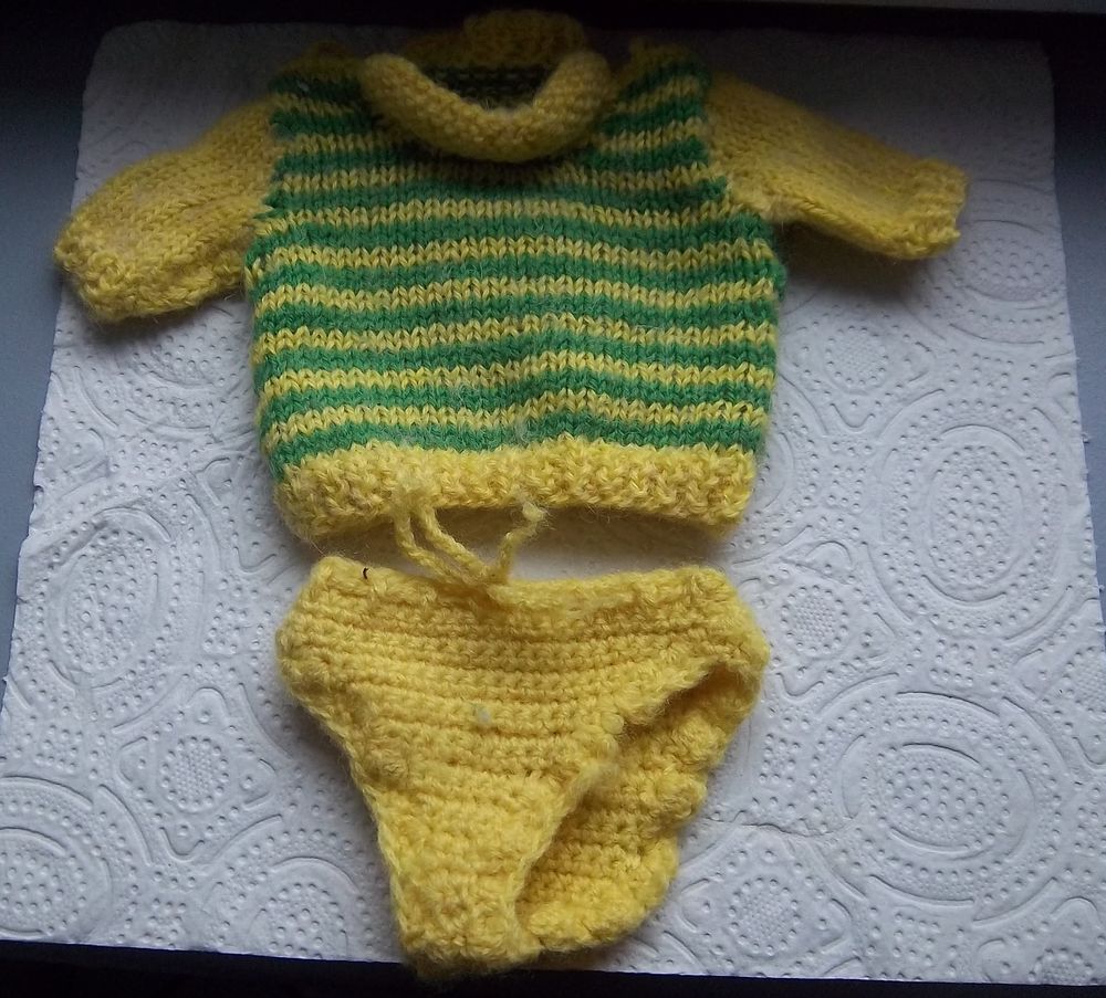 Ensemble pull culotte jaune/vert tricot&eacute; Jeux / jouets