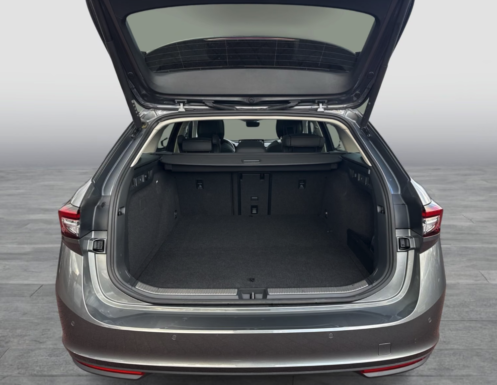 Superb Combi 1.5 TSI 204 ch Hybride Rechargeable PHEV DSG6 Selection 2024 occasion 59000 Lille
