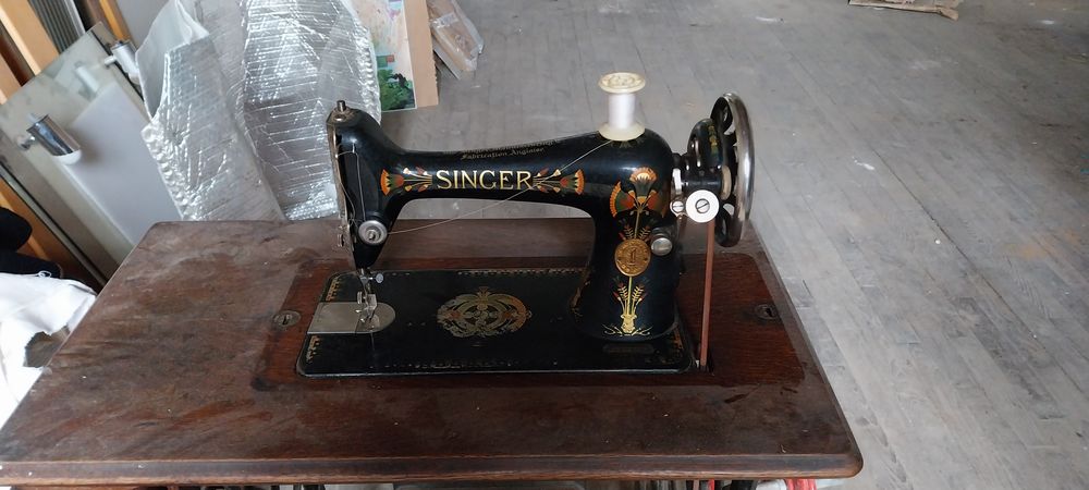 Machine &agrave; coudre ancienne singer 
