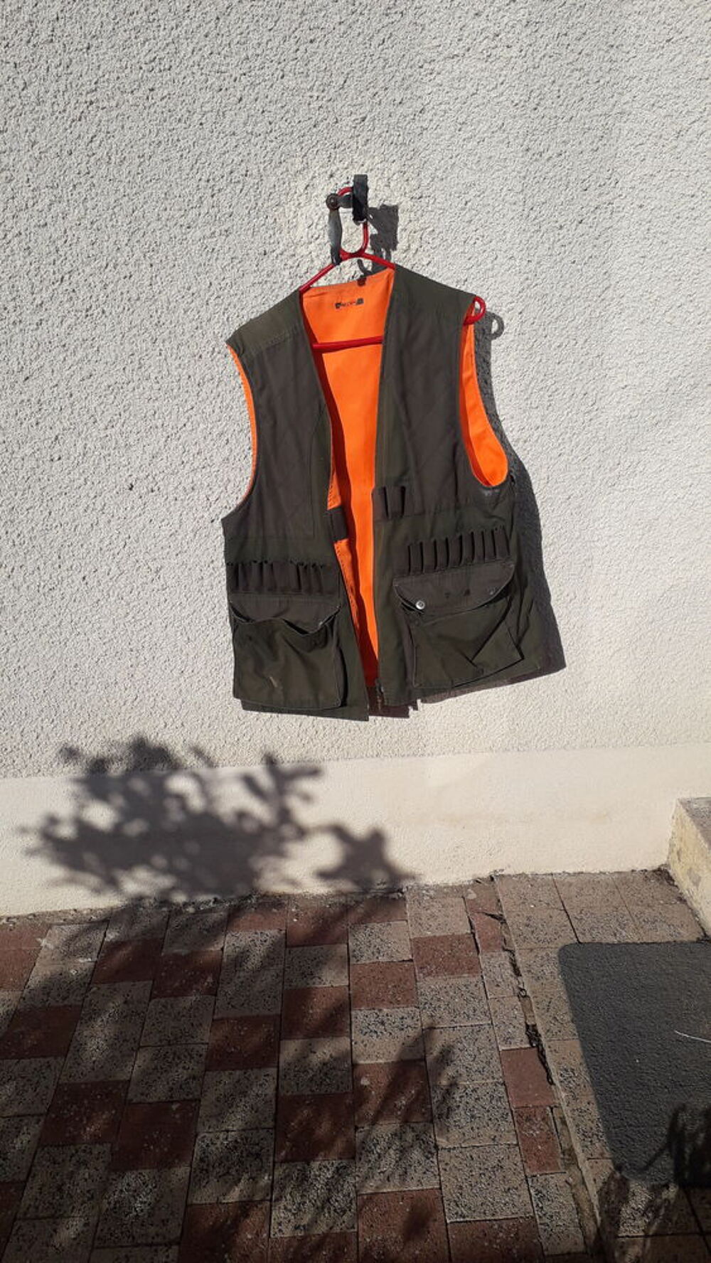 divers affaires de chasse LE TOUT EN TRES BON ETAT Sports