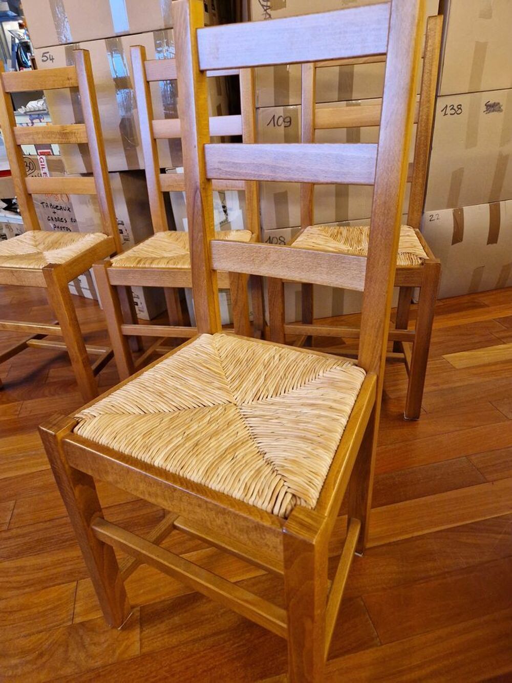 Lot de 6 chaises Salle &agrave; Manger. sur ORVAULT. Meubles