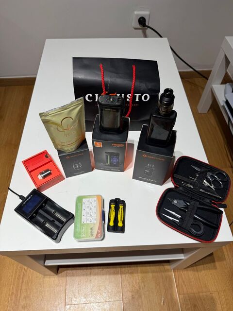 deux cigarette �lectronique plus deux t�te et du mat�riel 75 Mutzig (67)