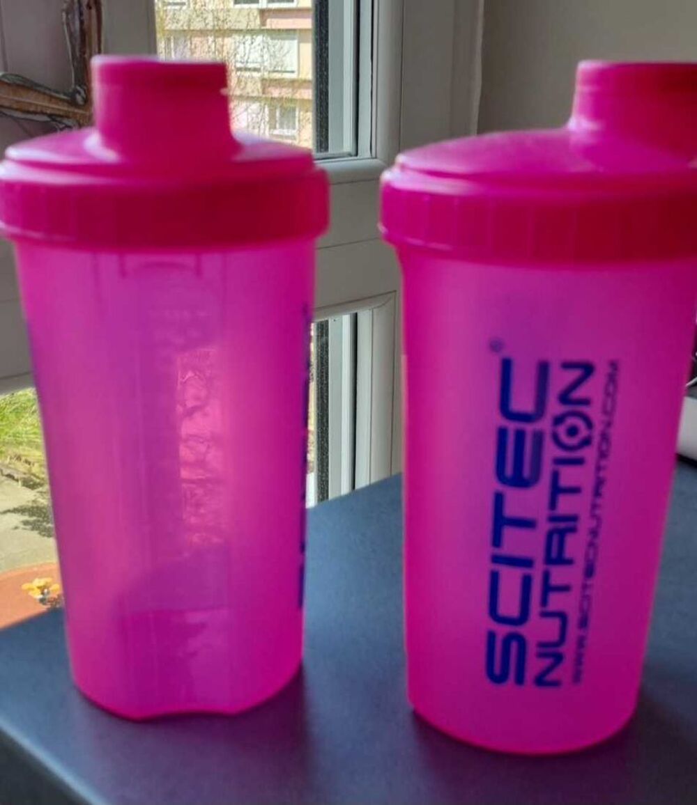 Lot de 2 bouteilles neuves 700 ml Sports