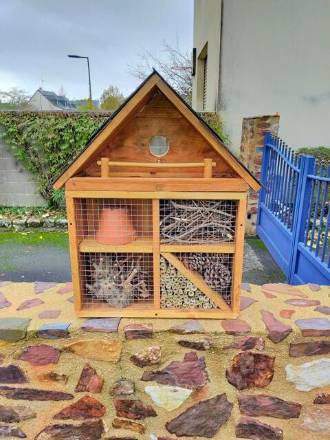 Htel  insectes 80 Les Ponts-de-C (49)