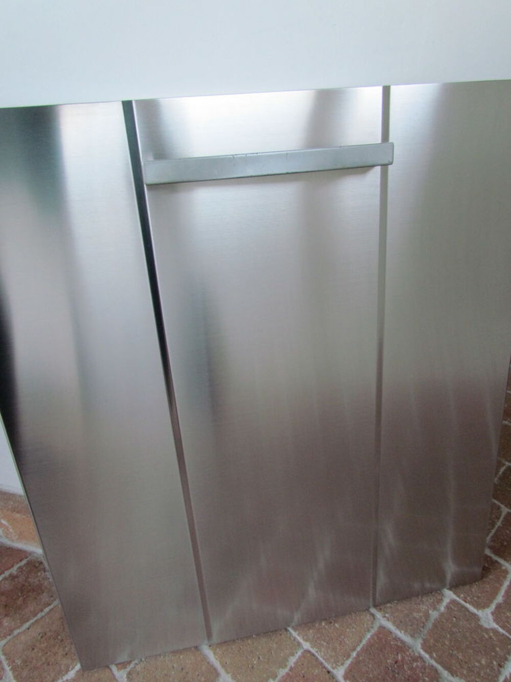Fa&ccedil;ade de lave vaisselle wirhpool Electroménager