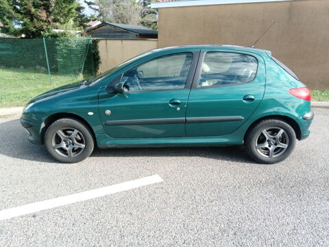 Peugeot 206 2001 occasion Lyon 69008