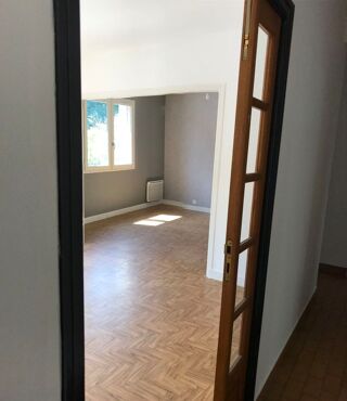  Appartement � louer 4 pi�ces 86 m�