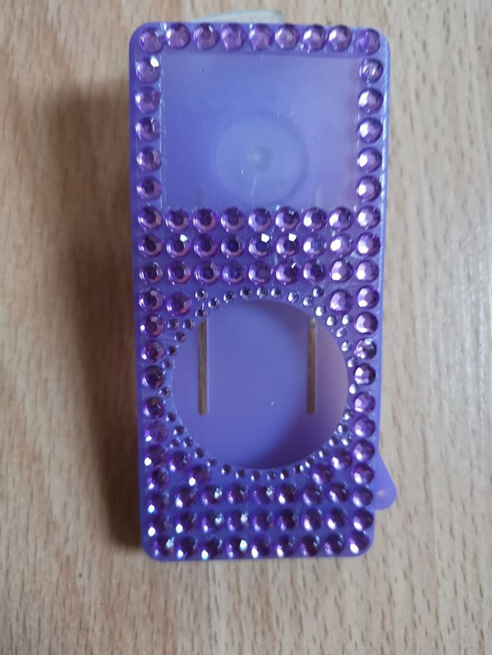 Coque en silicone violette strass&eacute; pour ipod Audio et hifi