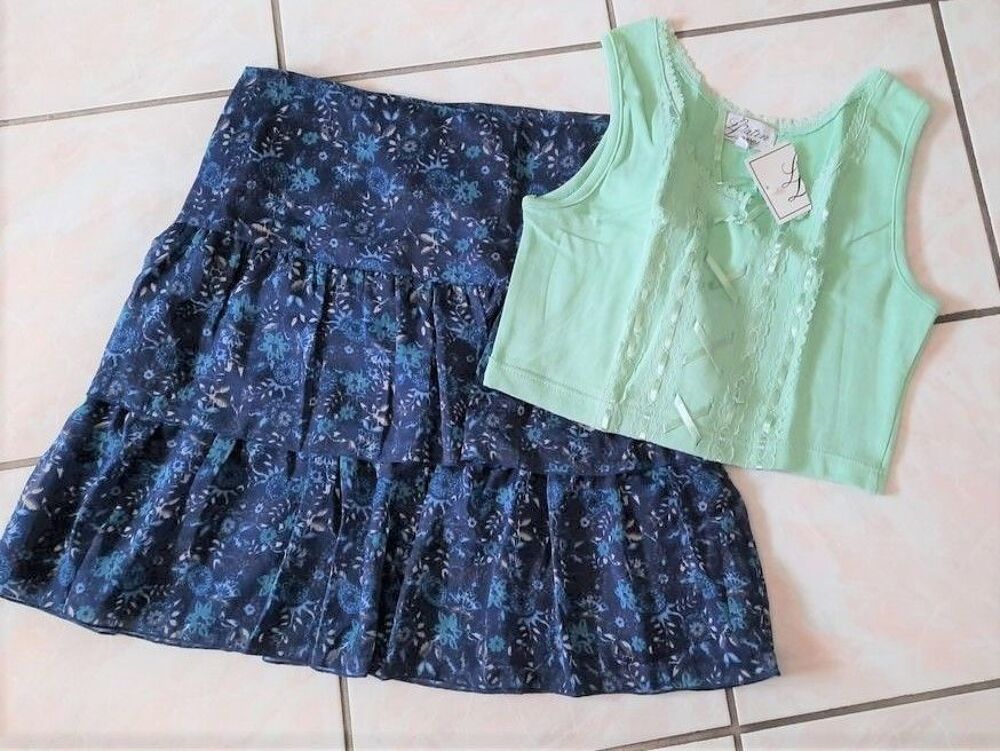 Jupe voile bleue fleurie et le haut assorti Neuf - T 38 - 40 Vêtements