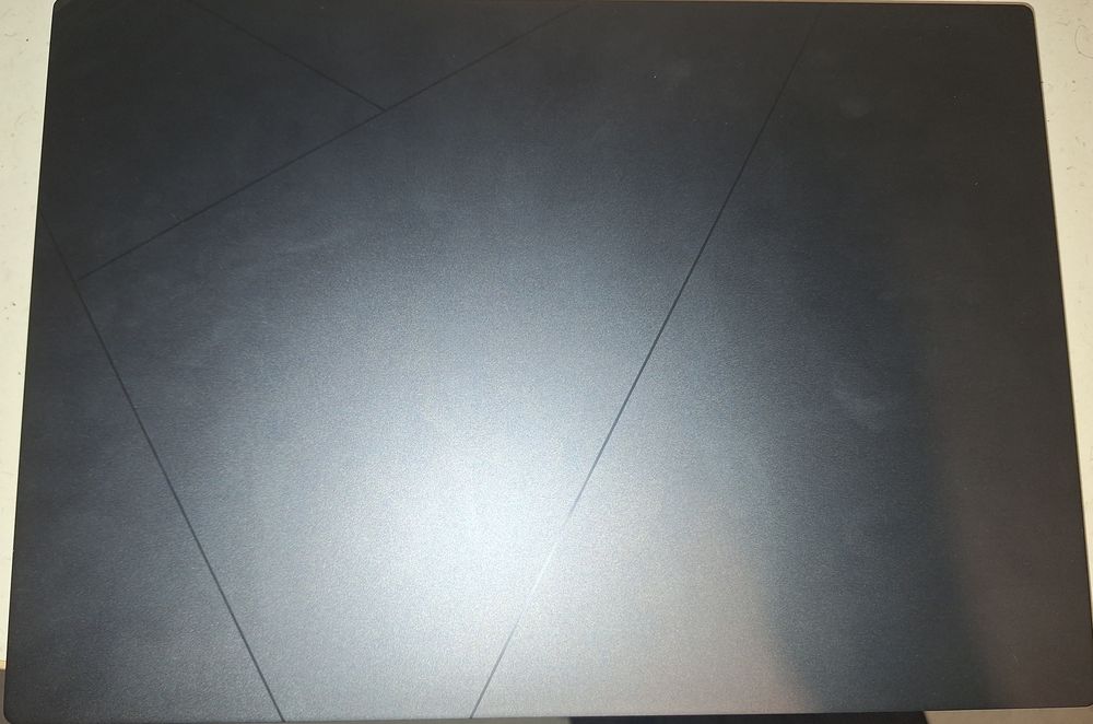 Asus ZenBook 14X OLED ? i9 / &Eacute;cran OLED 2.8K Matriel informatique