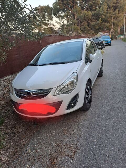 Opel corsa 1.0 - 65 ch 150ème Anniversaire