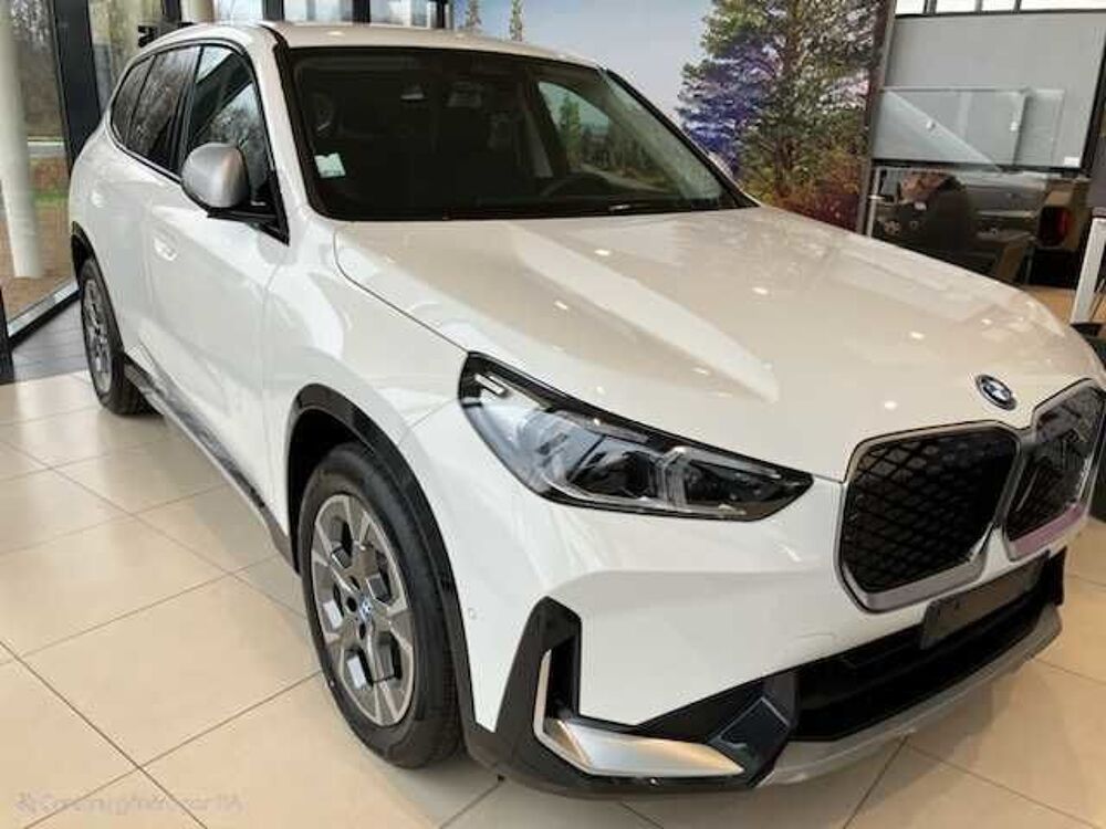 X1 BMW i eDrive20 xLine 204 cv 2023 occasion 69800 Saint-Priest