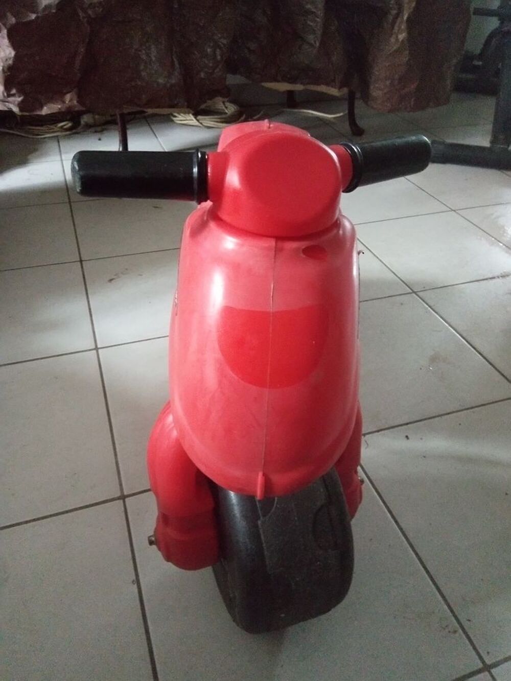 Moto porteur rouge 18mois/2ans Jeux / jouets