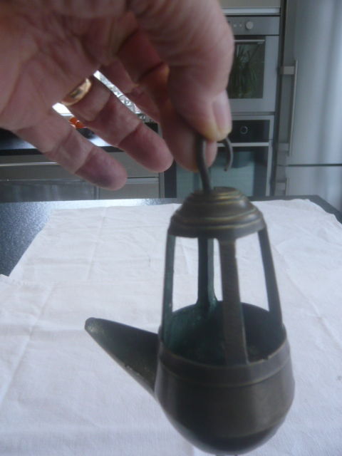 Lampe  huile  suspendre 5 Rodez (12)