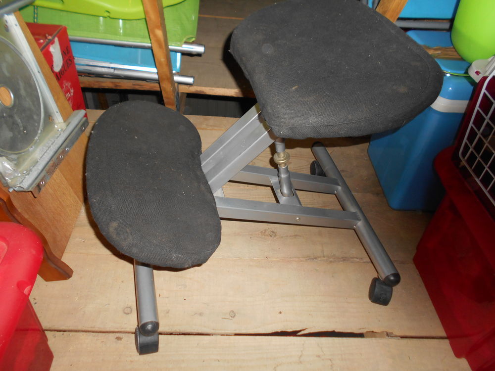 si&egrave;ge ergonomique assis genou Meubles