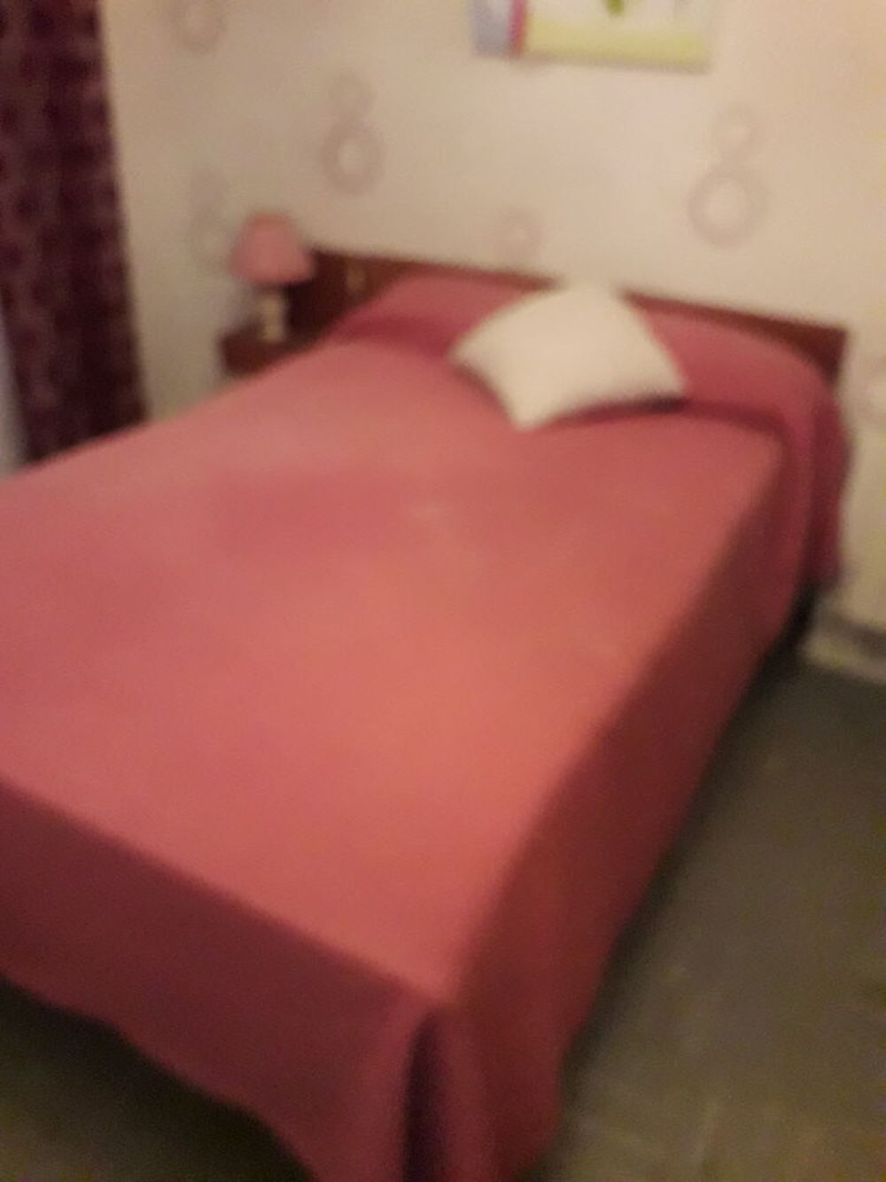 chambre ( lit matelas sommier armoire petit meuble ) Meubles