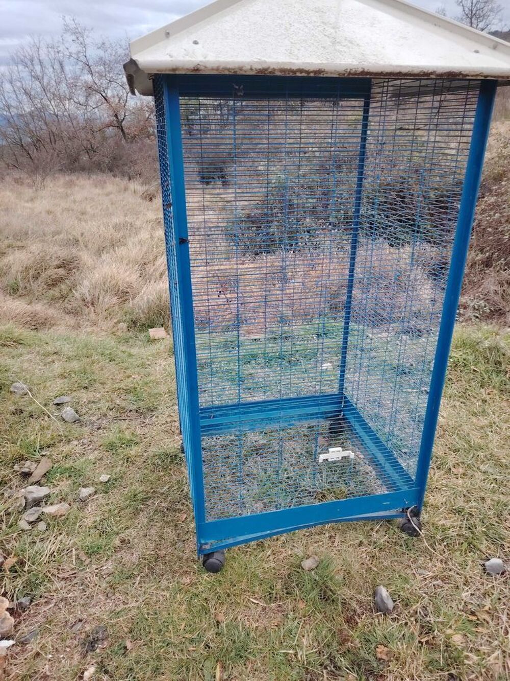 Cage tourelle pour oiseaux Jardin
