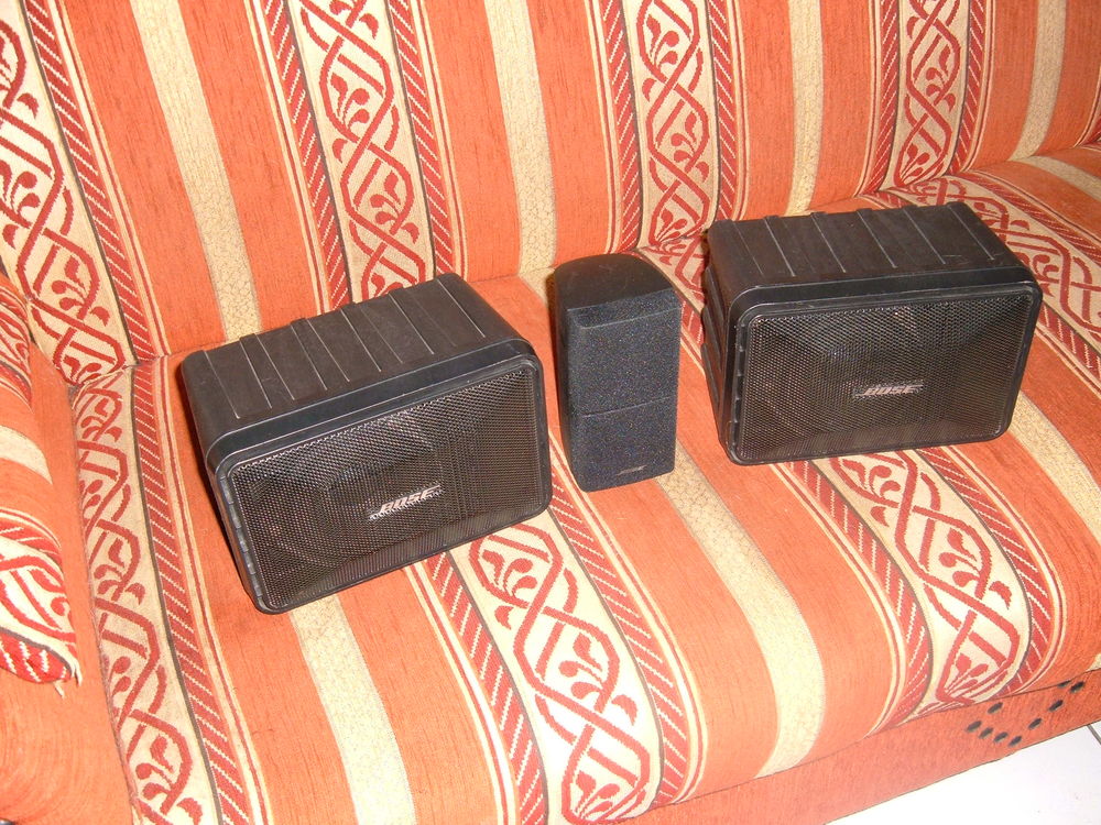 BOSE "life Style monitor ENCEINTES AMPLIFIEES Audio et hifi