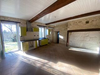  Appartement à louer 3 pièces 107 m²