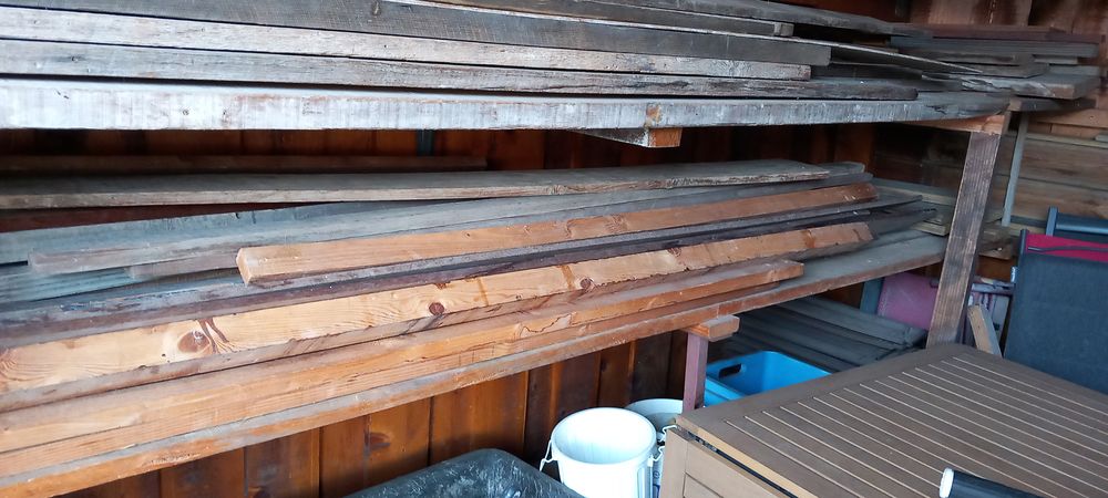 Bois divers neuf et ayant d&eacute;j&agrave; servis Bricolage