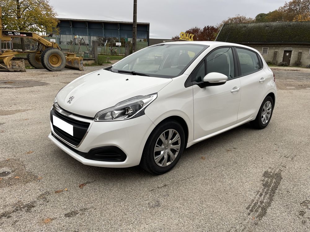208 PureTech 82ch S&S BVM5 Allure 2019 occasion 01000 Bourg-en-Bresse
