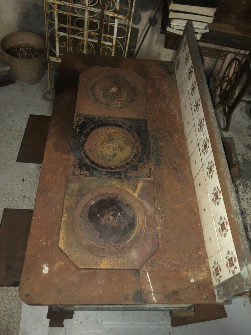 Cuisini&egrave;re &agrave; bois. Décoration
