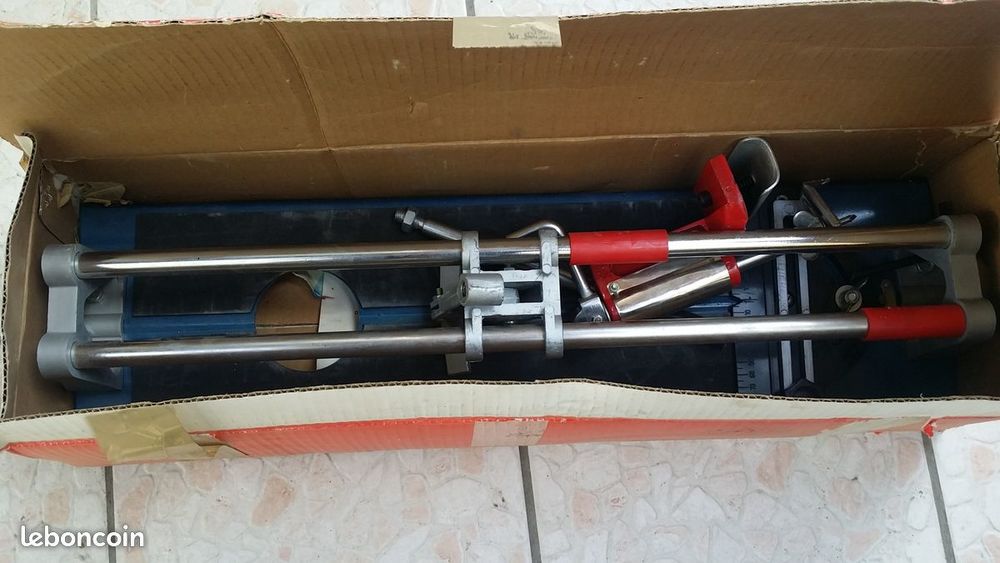 Boite &agrave; couper le carrelage Bricolage