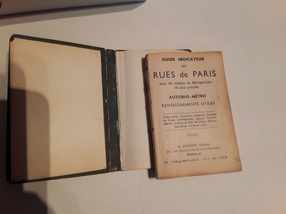 ANCIEN LIVRE BLEU DE PLAN DE PARIS Livres et BD