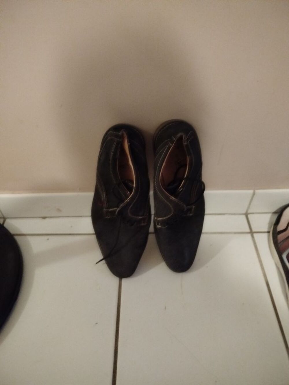 A saisir: &eacute;change 1 paire de chaussures "habill&eacute;es" de ville Chaussures