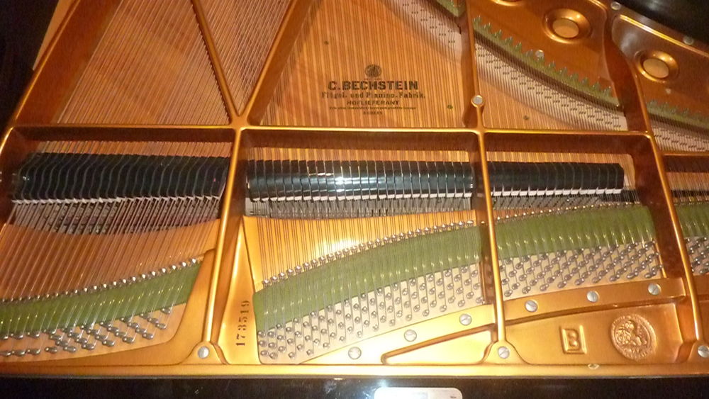magnifique piano demi queue C.Beschtein B 203 de 1980 Instruments de musique