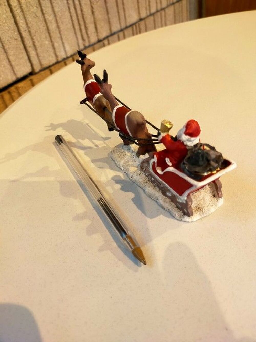 Le tra&icirc;neau du p&egrave;re No&euml;l pour la d&eacute;co
Décoration
