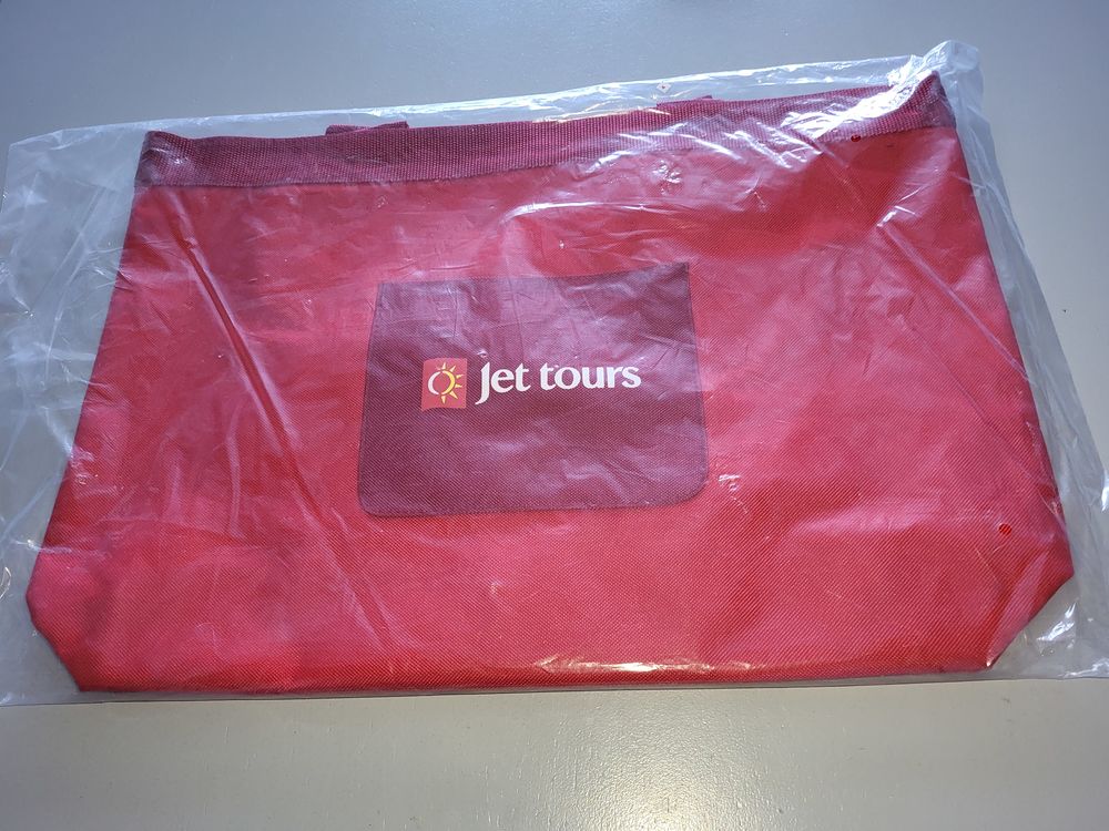  4 sacs de voyage + 1 sac &agrave; dos + 1 pochette 