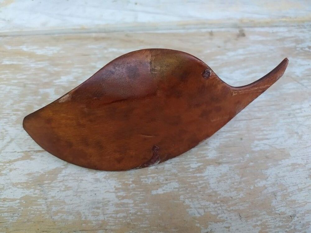Encrier Bois Sculpt&eacute; Noix Feuille Art Populaire For&ecirc;t Noire 