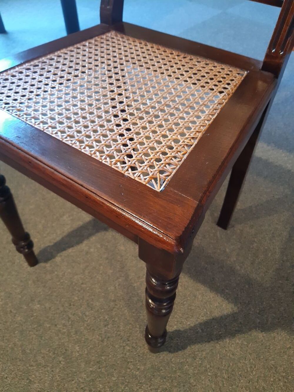 Belle chaise cann&eacute;e Meubles