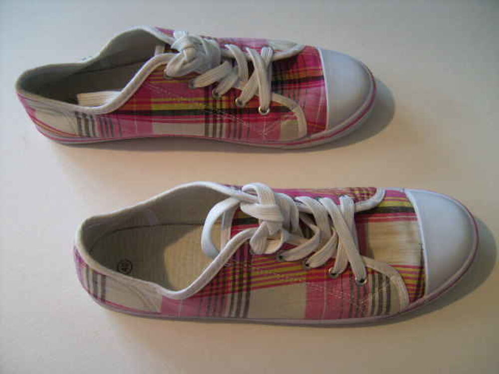 
Baskets basses en toile &agrave; lacets taille 40 Chaussures
