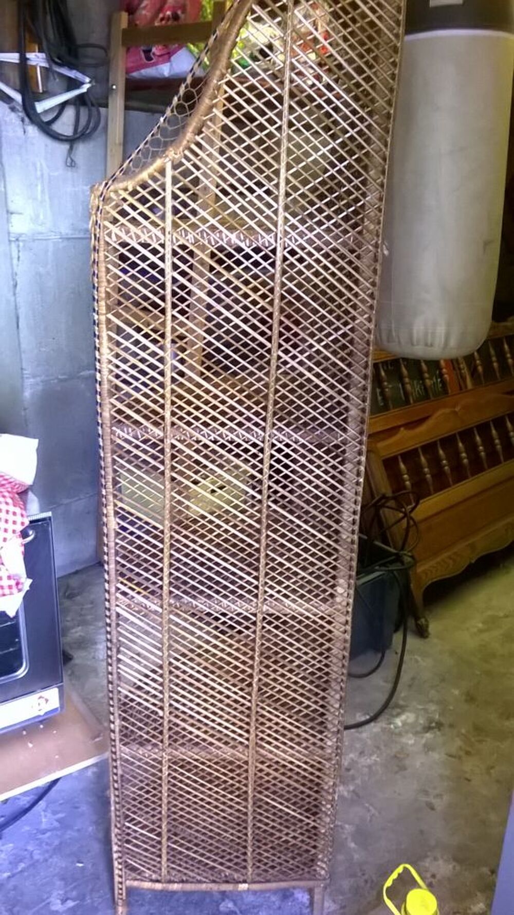 Ancienne &eacute;tag&egrave;re angle 1960 rotin tr&eacute;ss&eacute; belle pi&egrave;ce 1m80 Meubles