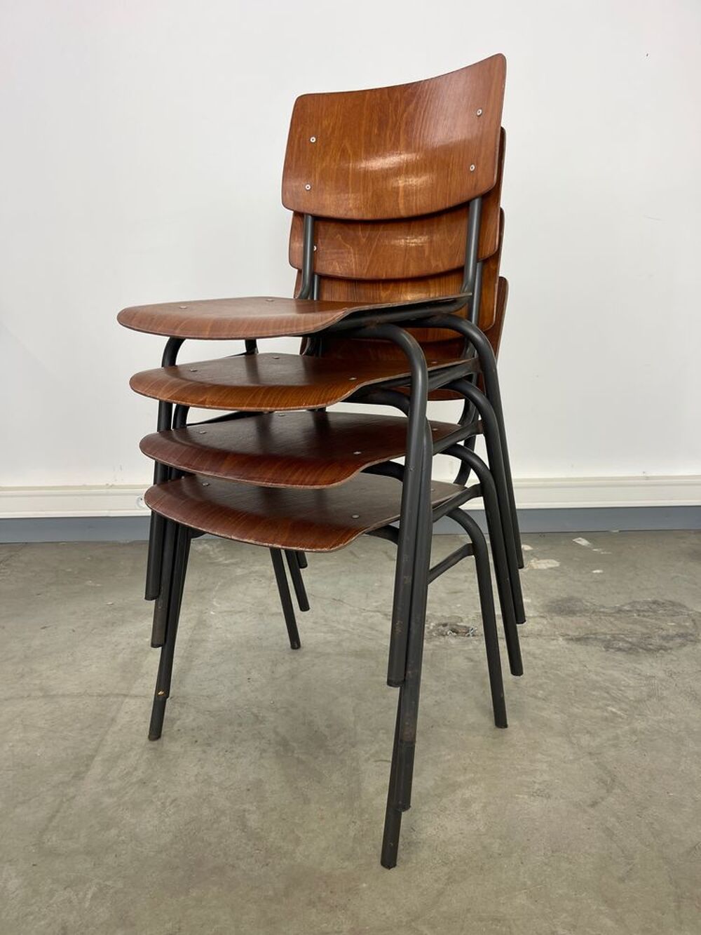 Lot de 4 Chaises d'&eacute;cole bois Ahrend ann&eacute;es 60 Pays-Bas Meubles