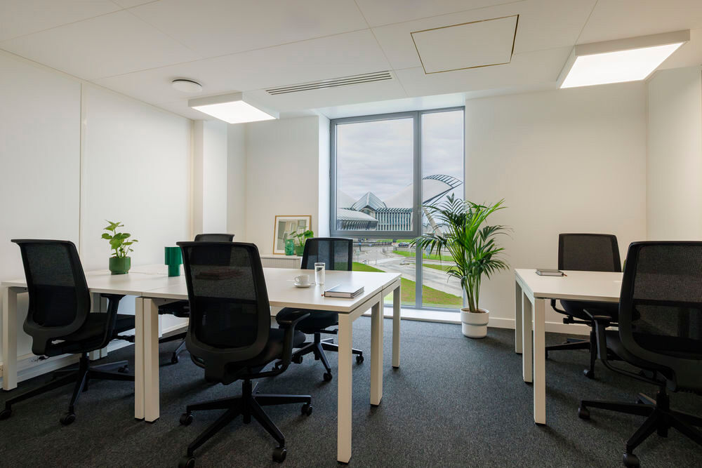   Louez un grand espace de bureau pour 50 personnes à Lyon, Saint Exupéry Airport Colombier-Saugnieu Satolas aeroport