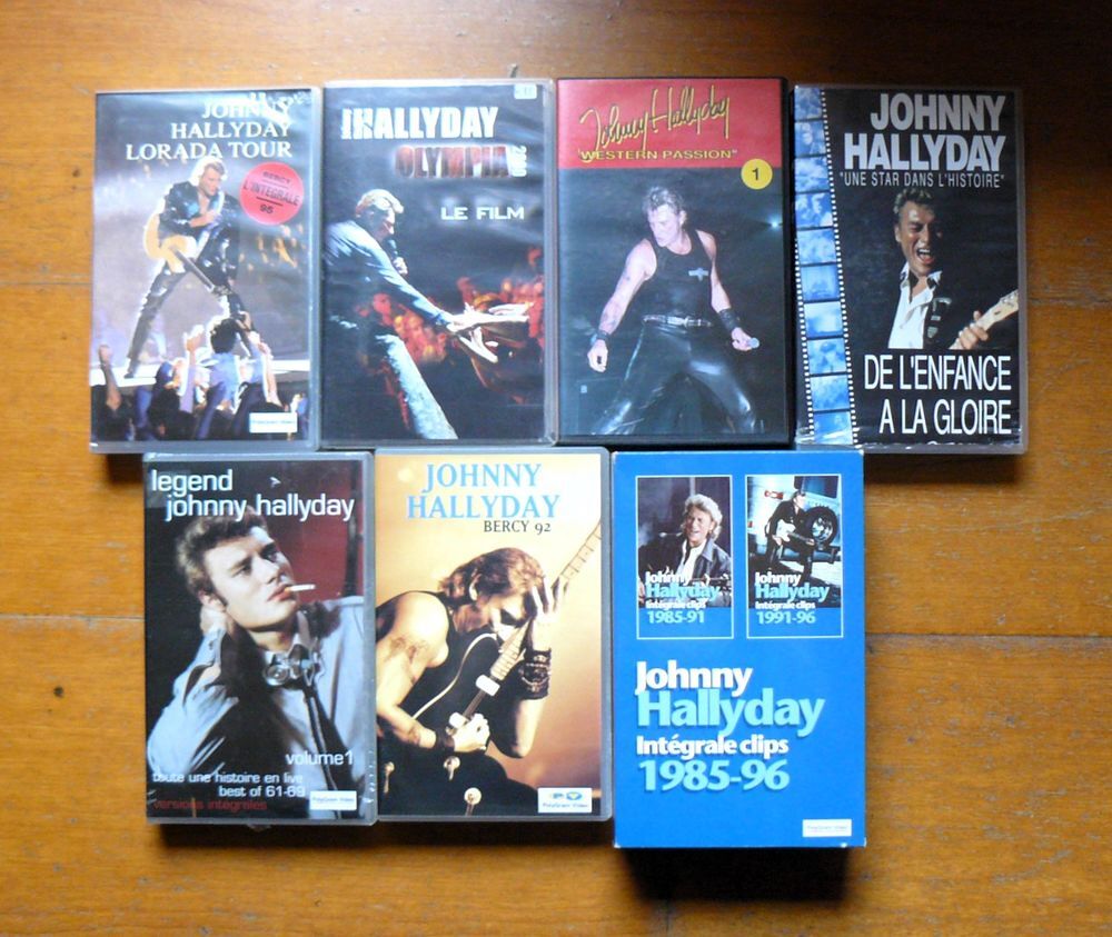 Johnny Hallyday : lot de 8 K7 VHS Photos/Video/TV