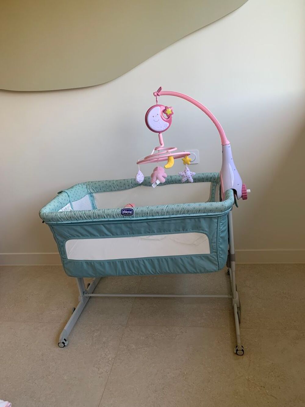 Cododo Chicco Mobile et bo&icirc;te lumineuse pour dormir Alarme Mobilier enfants