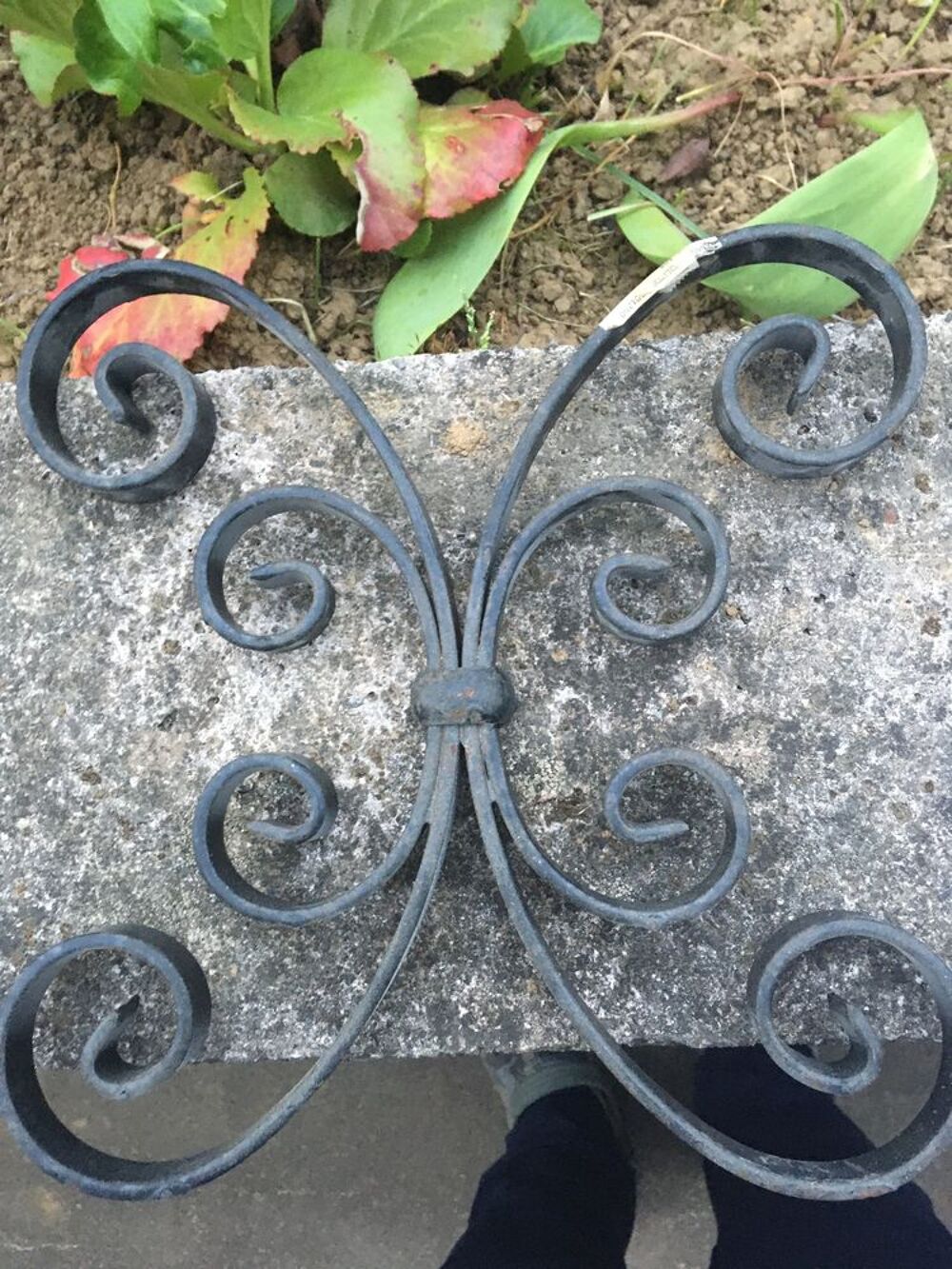  D&eacute;cor fer forg&eacute; volute papillon 250x250 mm en plat de 16x4 Bricolage