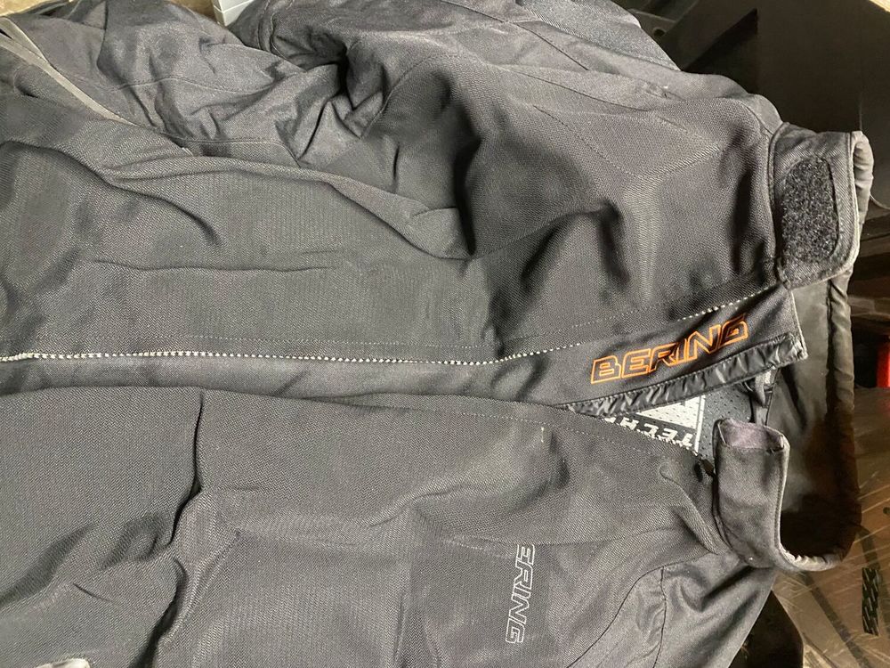 Veste/ Blouson moto noire Bering Vêtements