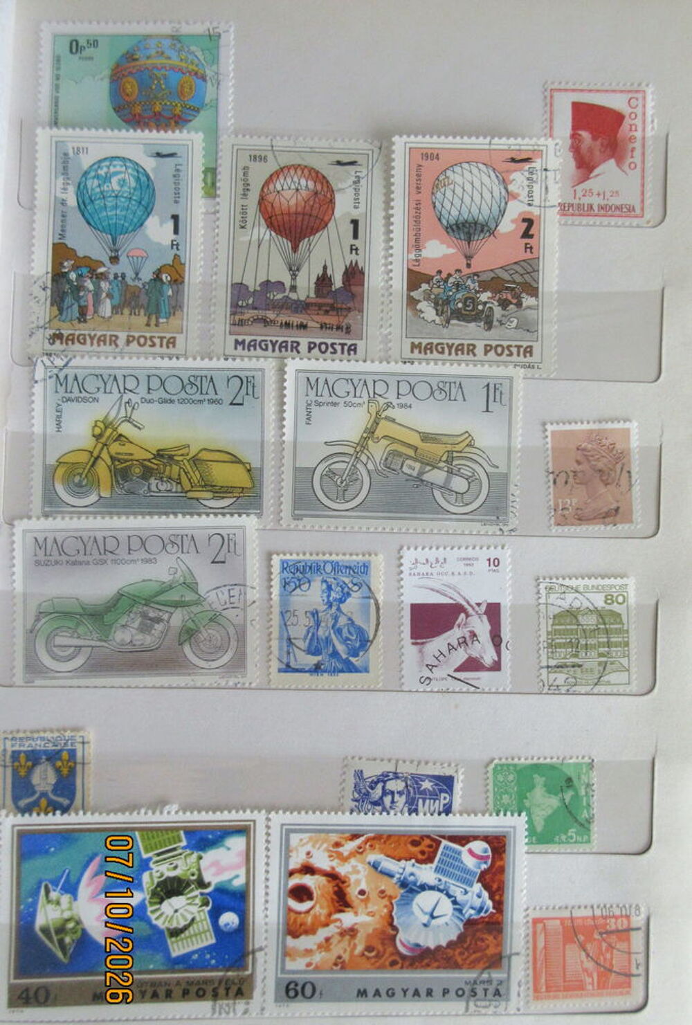 2 ALBUMS DE TIMBRES INCOMPLETS 