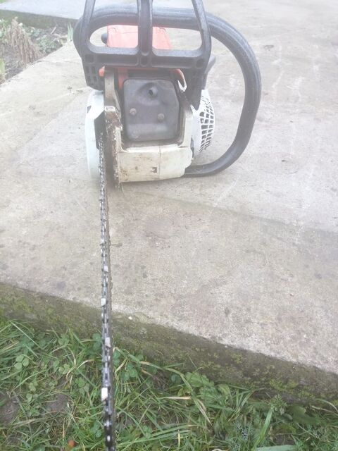 Trononneuse Stihl ms 230 200 Thennes (80)