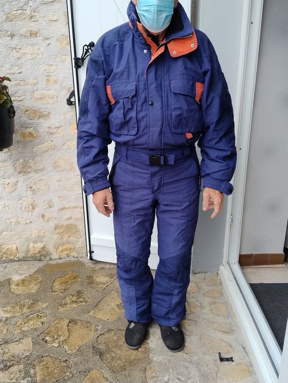 COMBI SKI TAILLE M BLEU/VIOLET ET ORANGE AVEC SYSTEME RECCO Vêtements