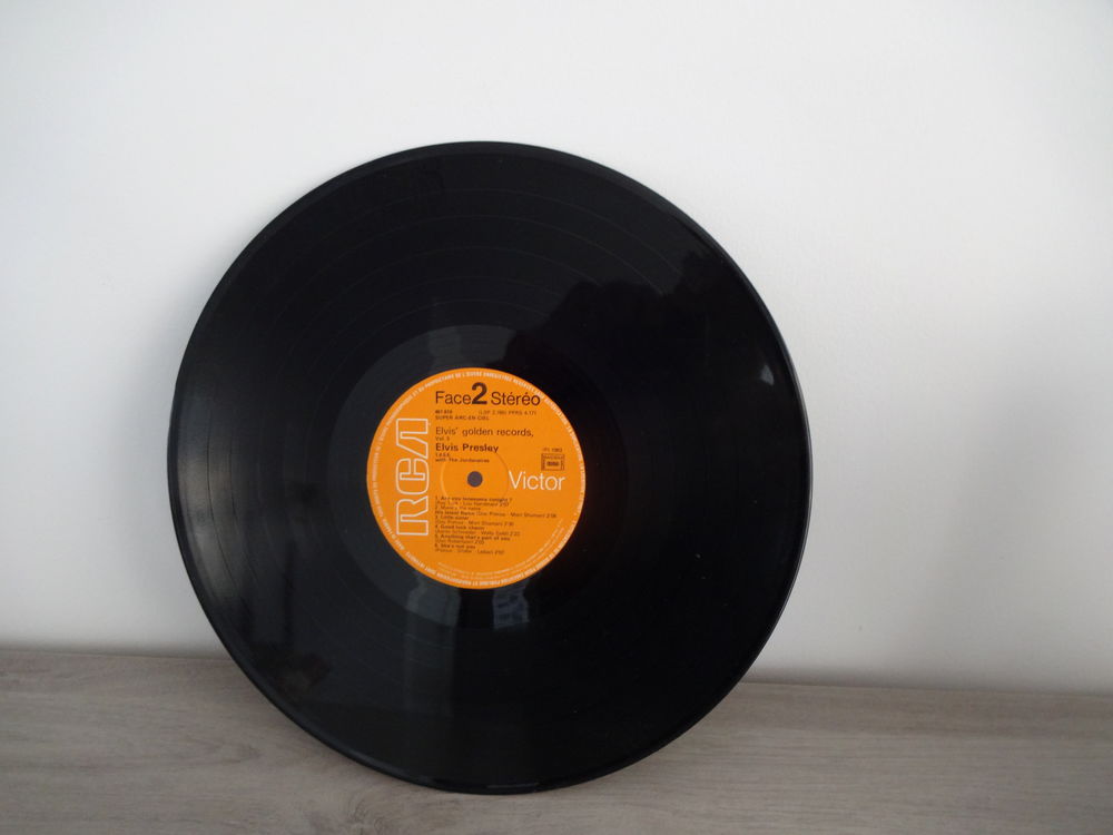 ELVIS PRESLEY VINYLE TEL / 0627473514 CD et vinyles