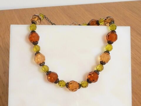 Collier à Perles en Plastique Rouge Orangé, Saumon et Jaune 15 Paris 15 (75)