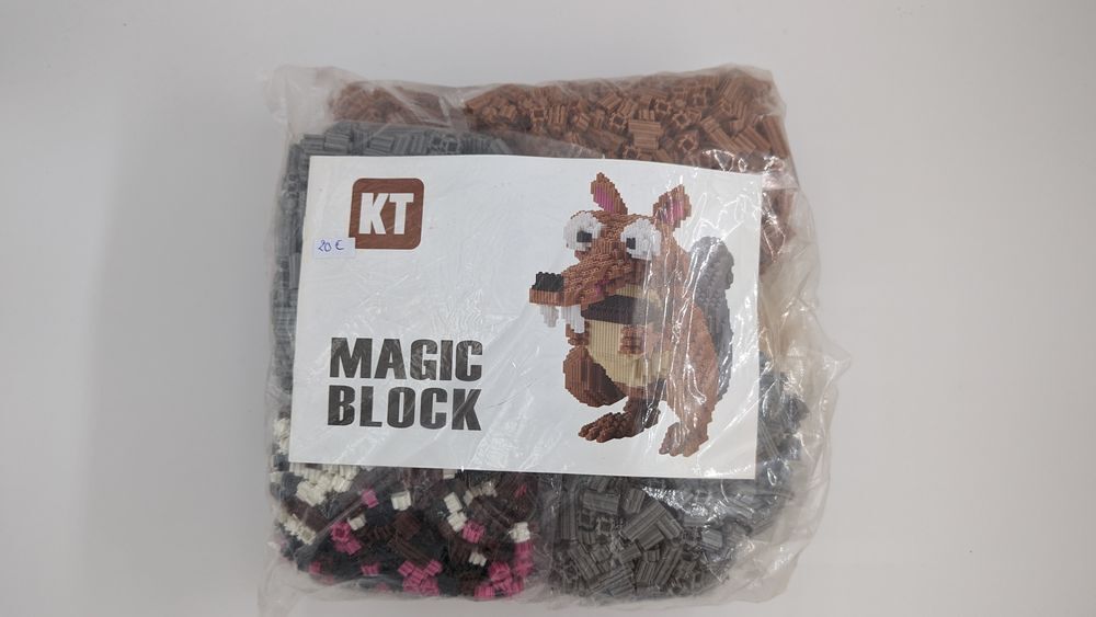 Jeu de construction Magic Block Scrat neuf sous blister Jeux / jouets